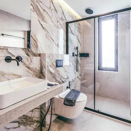 Luxury Heaven - With Heated Pool