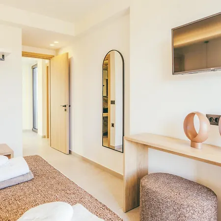 Luxury Heaven - With Heated Pool Villa Rethymno