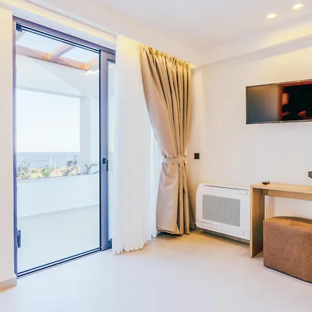 Luxury Heaven - With Heated Pool *