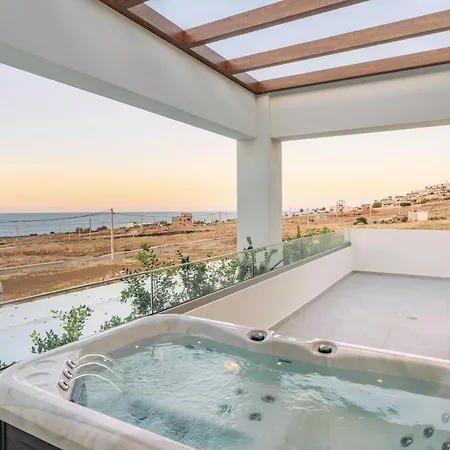 Luxury Heaven - With Heated Pool Villa *