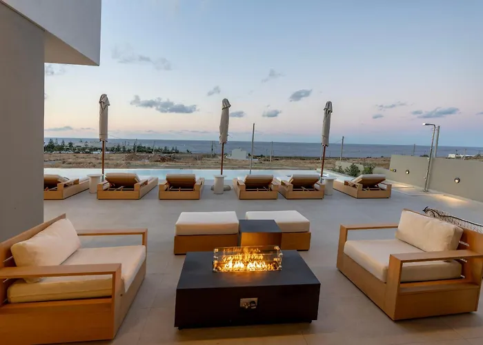 Luxury Heaven - With Heated Pool Villa *