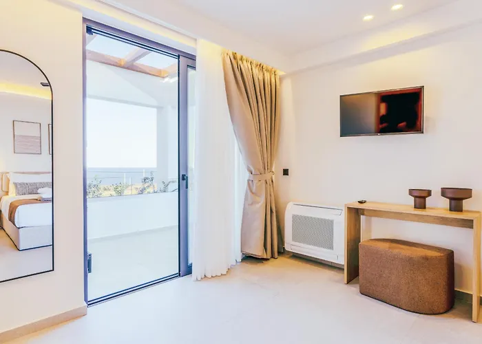 Luxury Heaven - With Heated Pool *