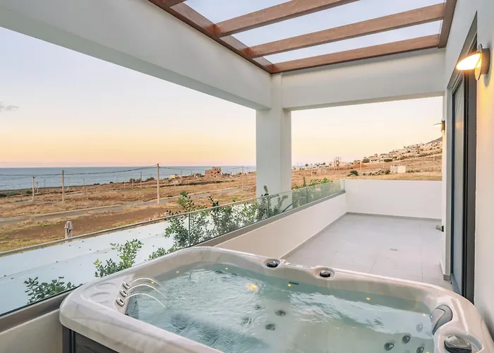 Luxury Heaven - With Heated Pool Villa *