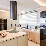 וילה Luxury Heaven - With Heated Pool העיירה רתימנו