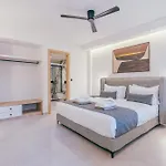 Luxury Heaven - With Heated Pool Villa