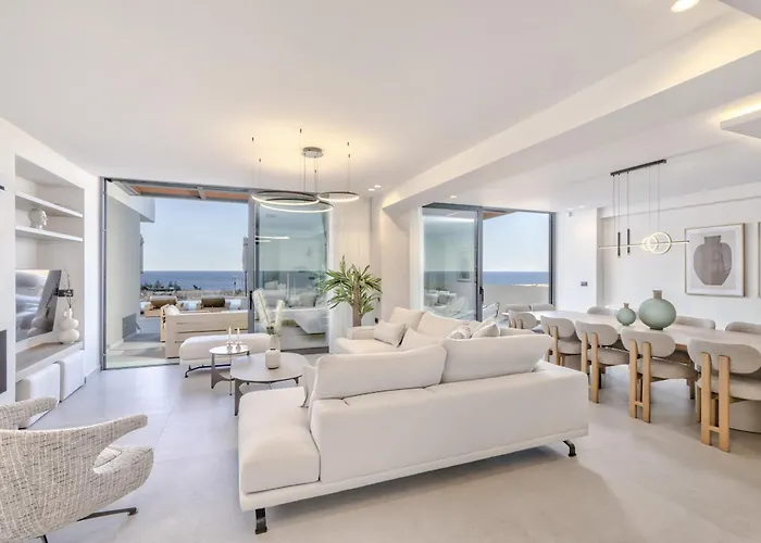 Βίλα Luxury Heaven - With Heated Pool