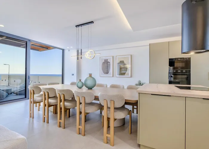 Luxury Heaven - With Heated Pool *