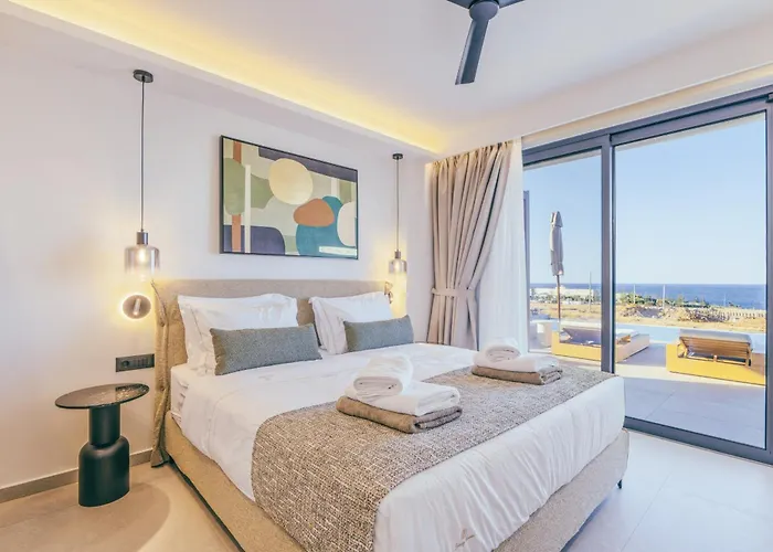 Luxury Heaven - With Heated Pool * Ρέθυμνο