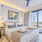 Luxury Heaven - With Heated Pool * Réthimno