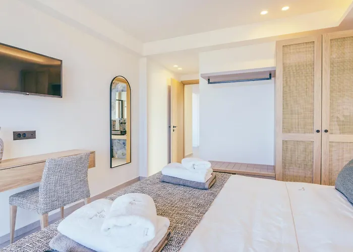 Luxury Heaven - With Heated Pool فيلة ريثيمنو