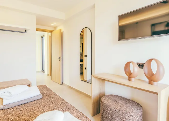 Luxury Heaven - With Heated Pool فيلة ريثيمنو