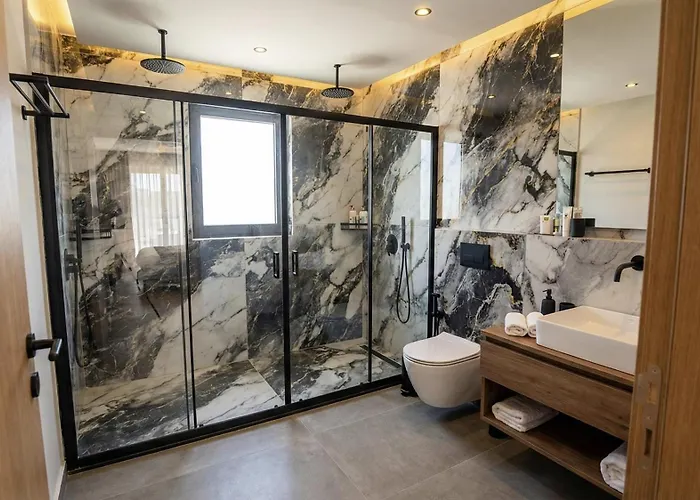 Luxury Heaven - With Heated Pool ريثيمنو